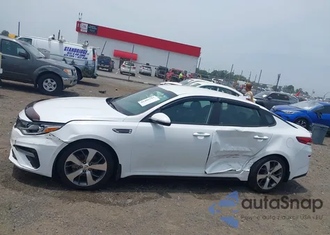 2019 Kia Optima S z USA, uszkodzony, nr VIN 5XXGT4L33KG361243